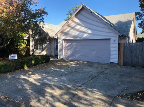 5679 Moonstone Loop SE, Salem, OR 97306