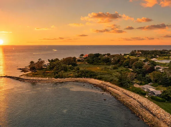 187 Penzance Road, Woods Hole, MA 02543