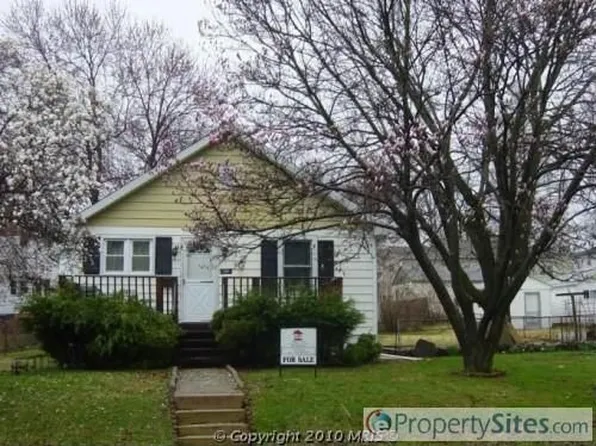 102 Grandin Ave, Rockville, MD 20850