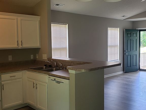 3rd image of 170 Brantley Place Dr