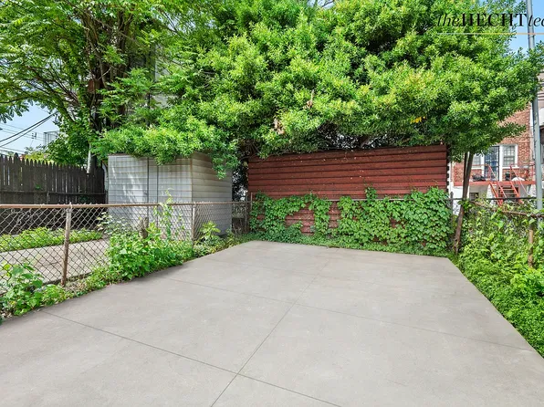 52 East 55th Street image 1 of 12