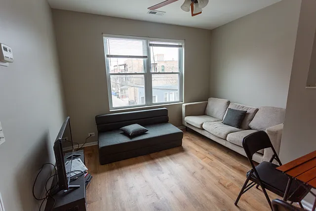 1013 S Laflin St #2 — Photo 1