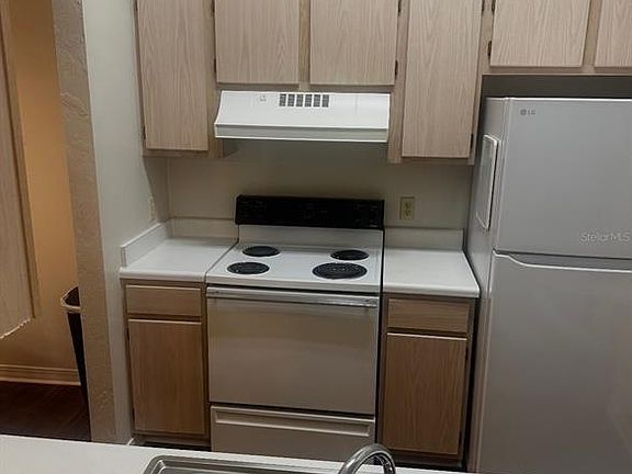 4th image of 2360 SW Archer Rd APT 509