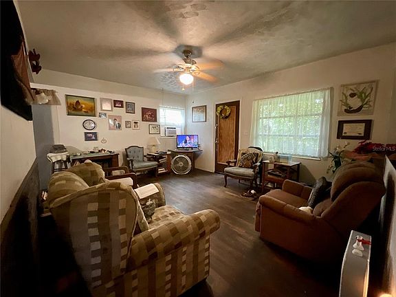 4th image of 11114 58th St