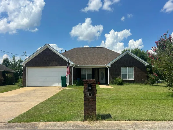 2330 Englewood Dr, Tuscaloosa, AL 35405