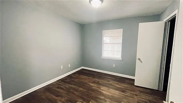 2236 Litchwood Ln — Photo 12