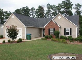 712 Manor Ridge Dr, Loganville, GA 30052