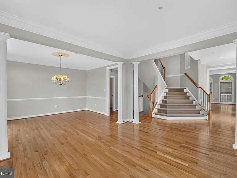 30 Sharpstead Ln — Photo 9