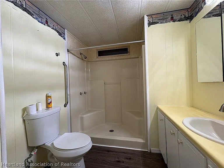 3510 Fairmount Dr — Photo 10