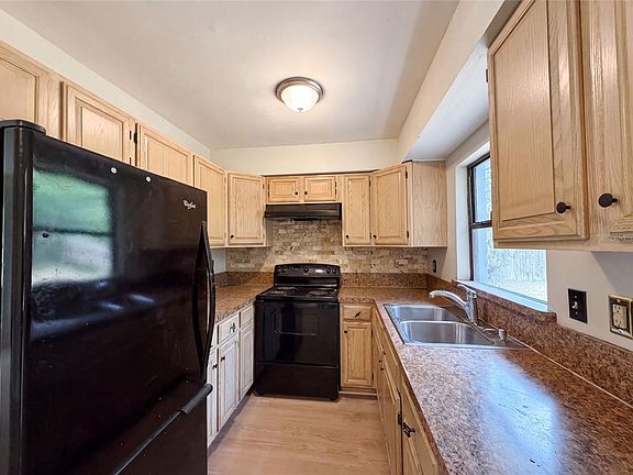 2nd image of 2630 SE 8th Ave