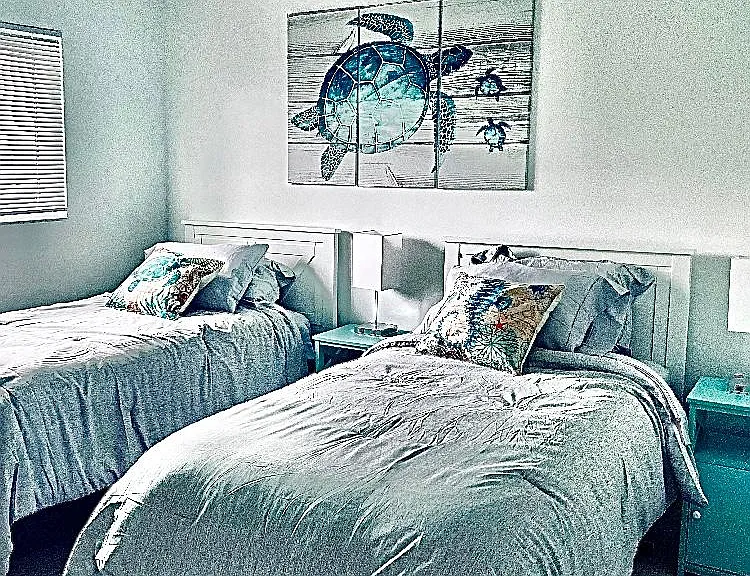 Guest Bedroom. Cozy