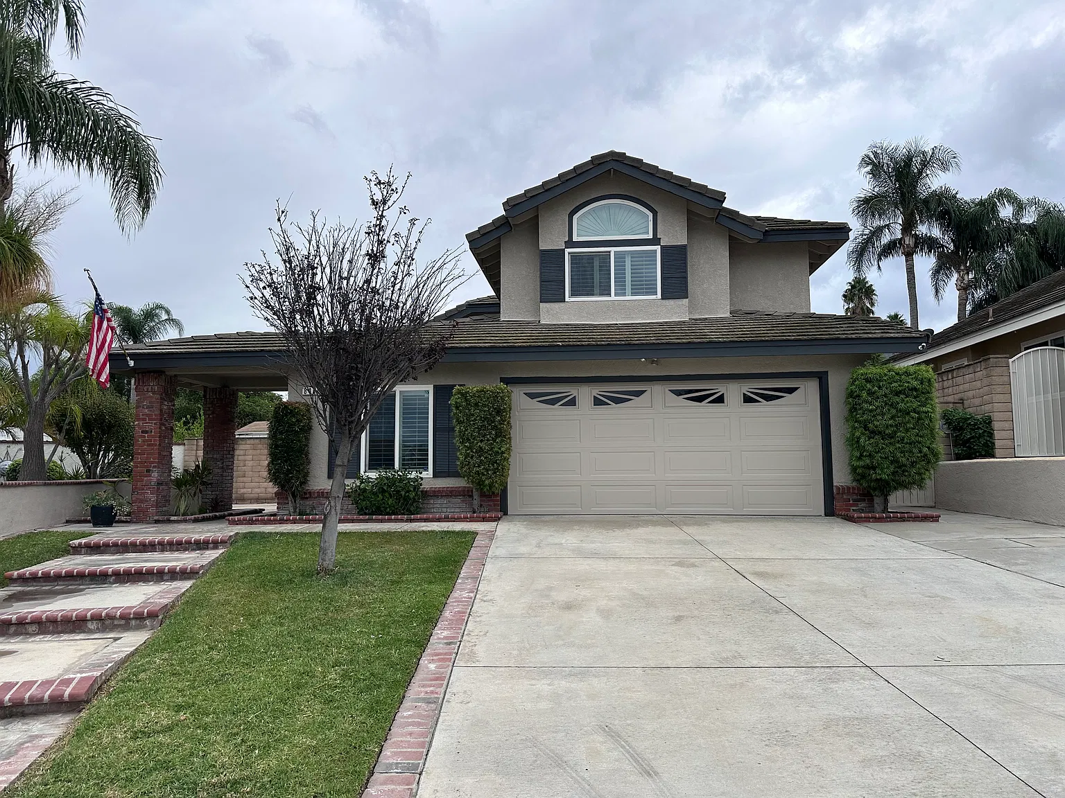 4 bed, 2216 sqft, $3,650 — Photo 2