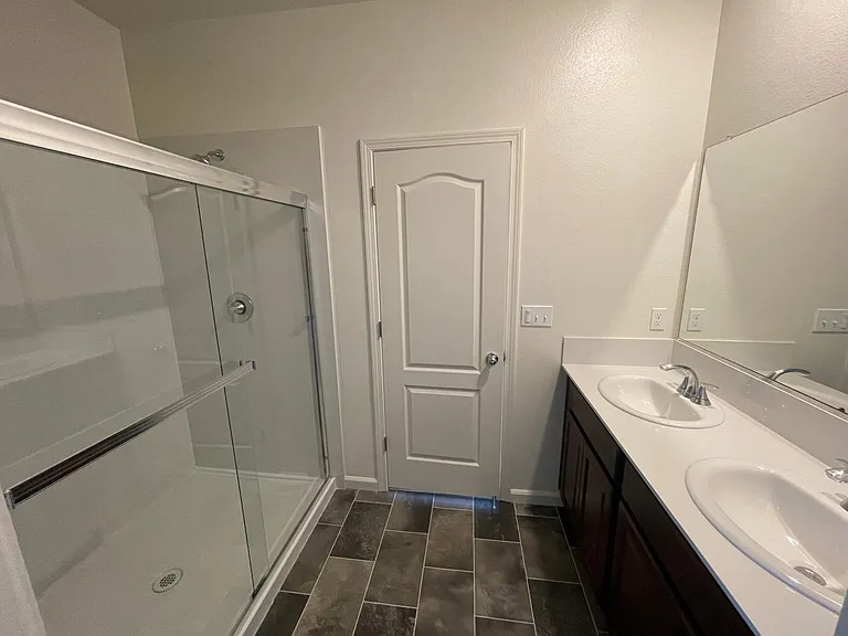 4256 Lasalle Dr — Photo 15