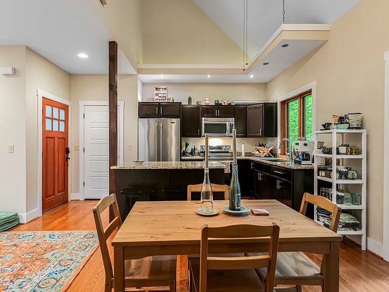 51B Westover Dr #B — Photo 9