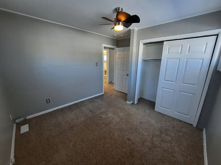 2319 Williams St — Photo 13