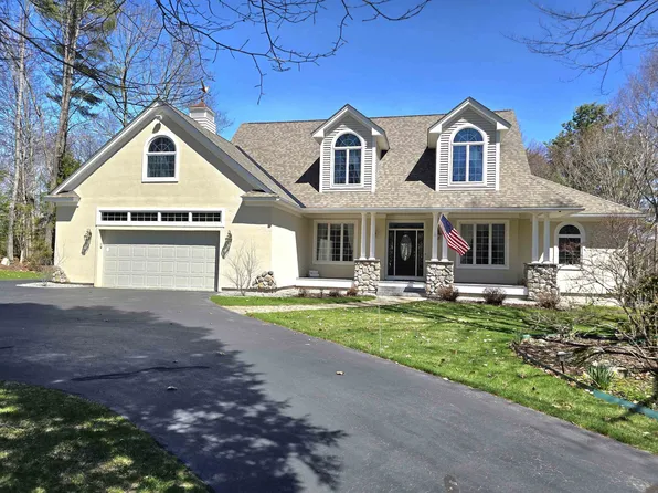 22 & 12 Moat Lane, Hales Location, NH 03860