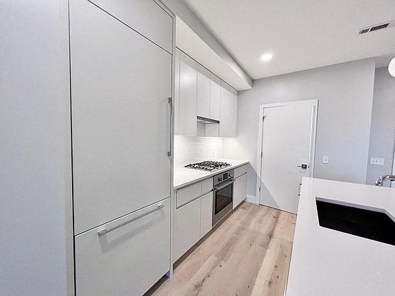 3rd image of 193 Washington St #419
