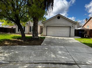 873 Apple Ave, Lemoore, CA 93245