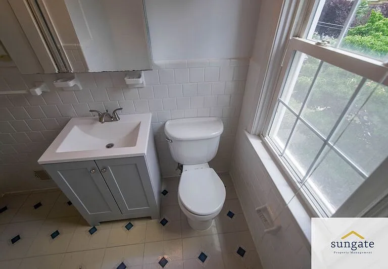 8616 Pleasant Plains Rd — Photo 23