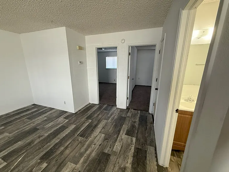 Serenity Ridge Apartments — Photo 4