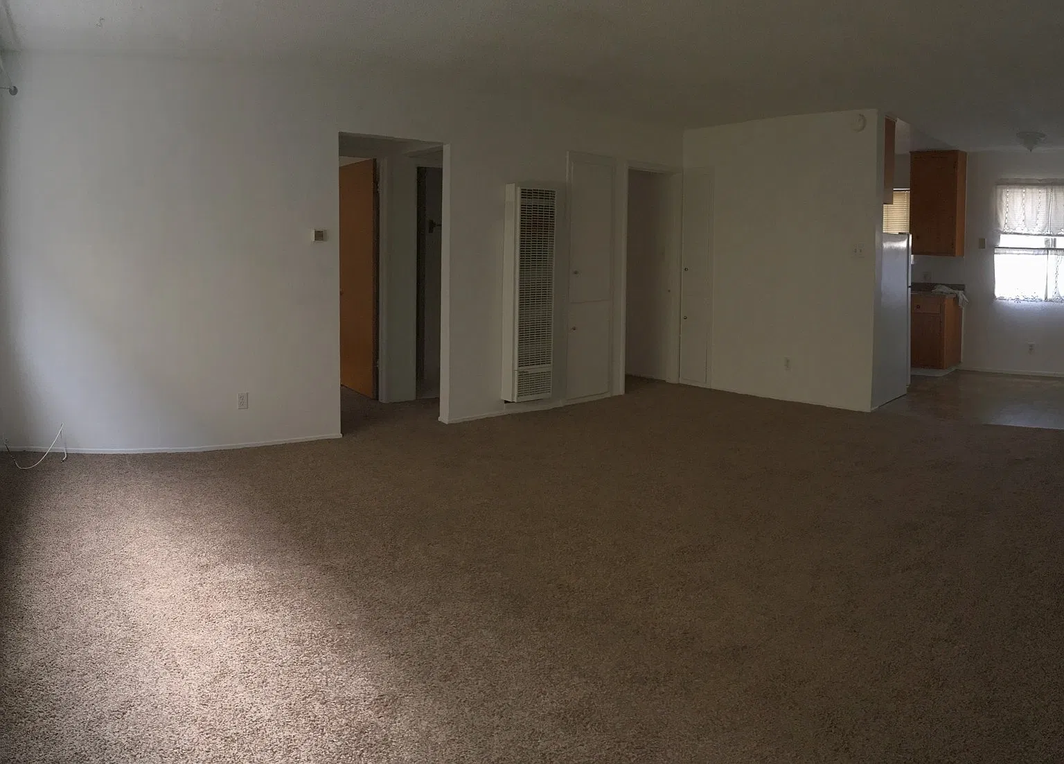 2 bed, 1.5 bath, 925 sqft, $1,600 — Photo 2