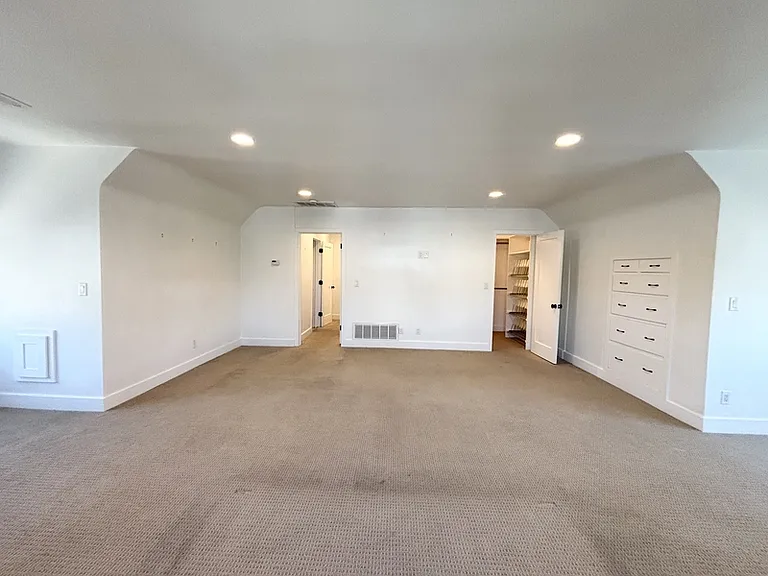 77 E Hillside Ave #1 — Photo 17
