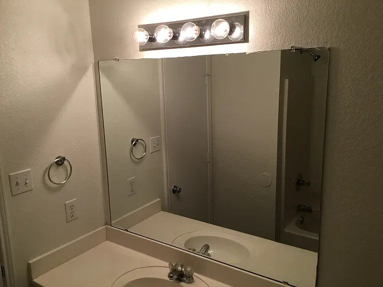 8400 Beaufort Ct — Photo 14