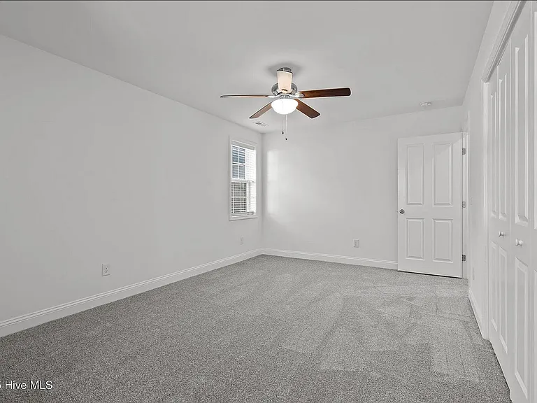 426 W Illinois Ave — Photo 18