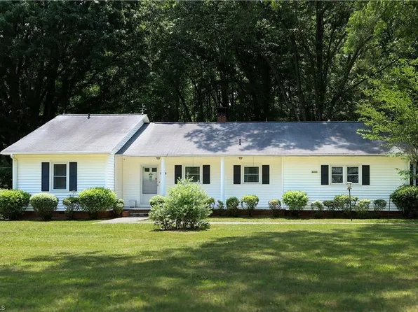 9355 Styers Ferry Rd, Clemmons, NC 27012