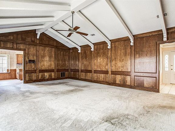 3rd image of 1801 Lakeside Dr