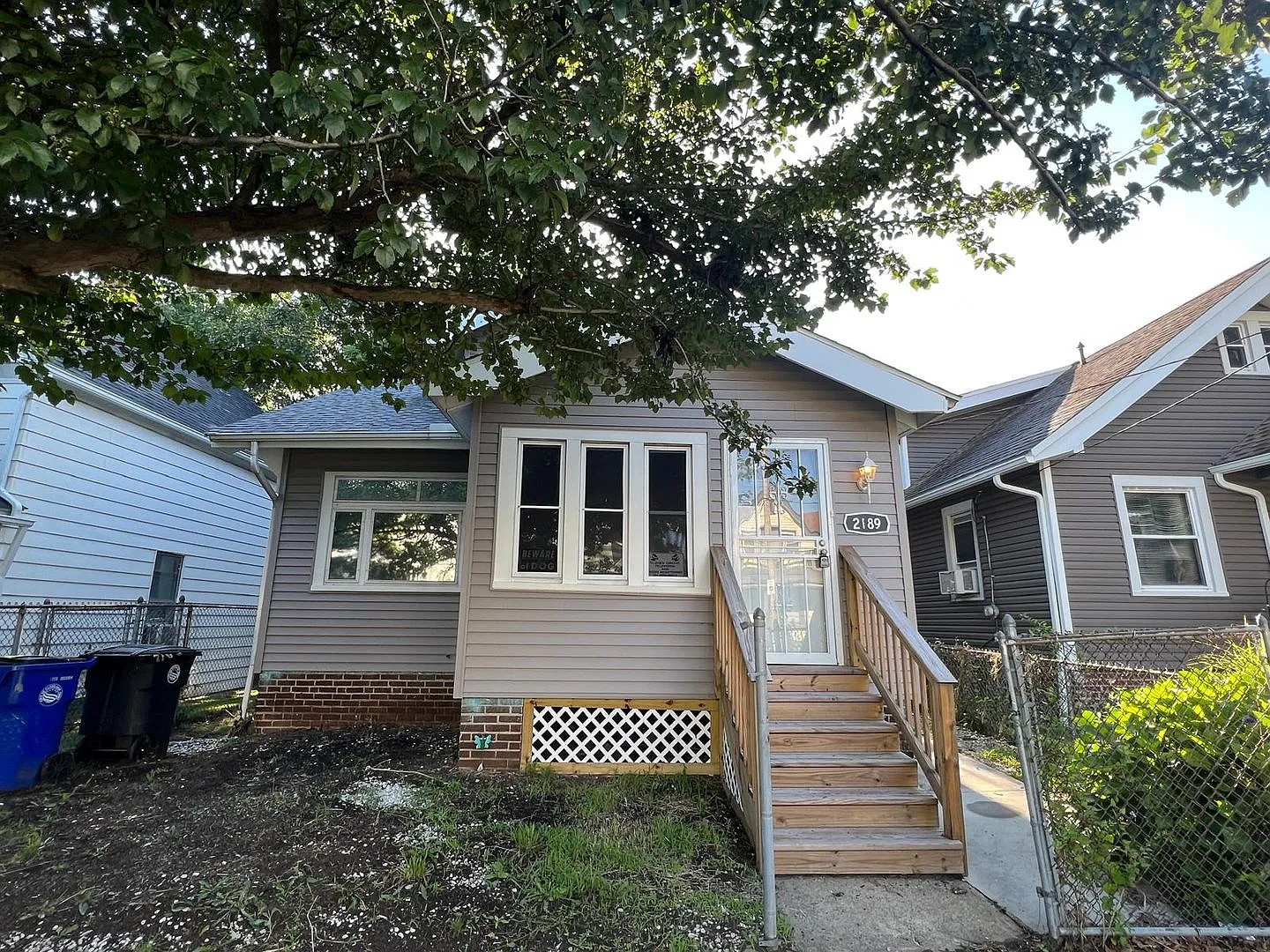 2189 W 81st St photo 1