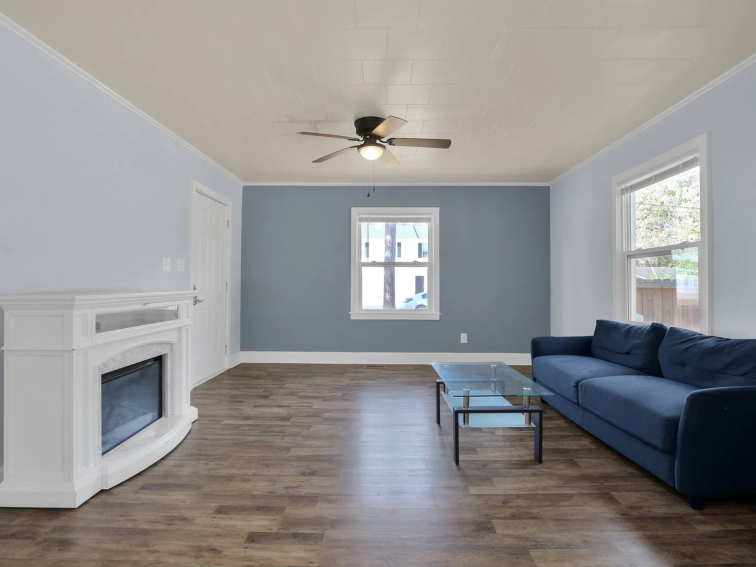 2 bed, 918 sqft, $1,200 — Photo 3