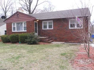 10 Parker Rd, Mount Arlington, NJ 07856