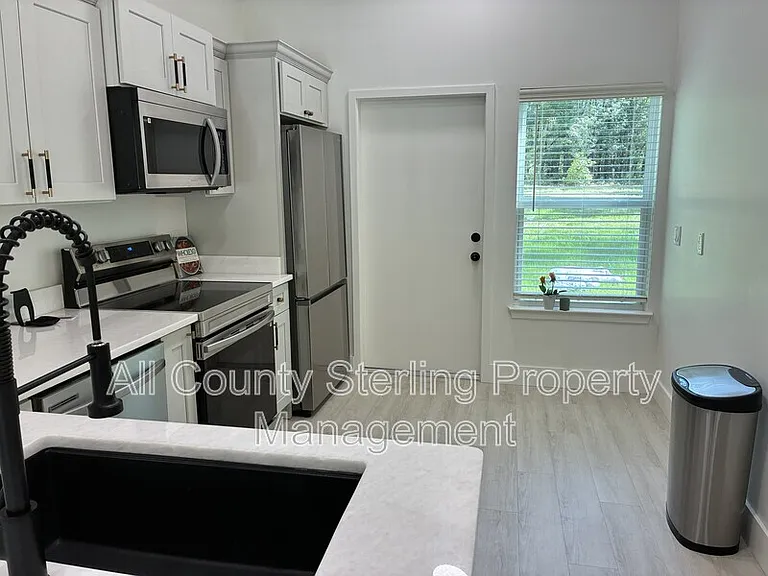 10230 NE 72nd St — Photo 12