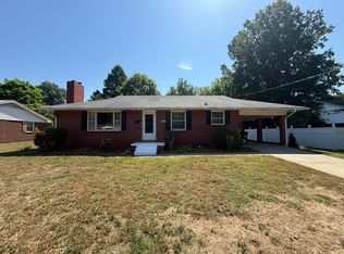 1407 Capri Rd, Winston Salem, NC 27103