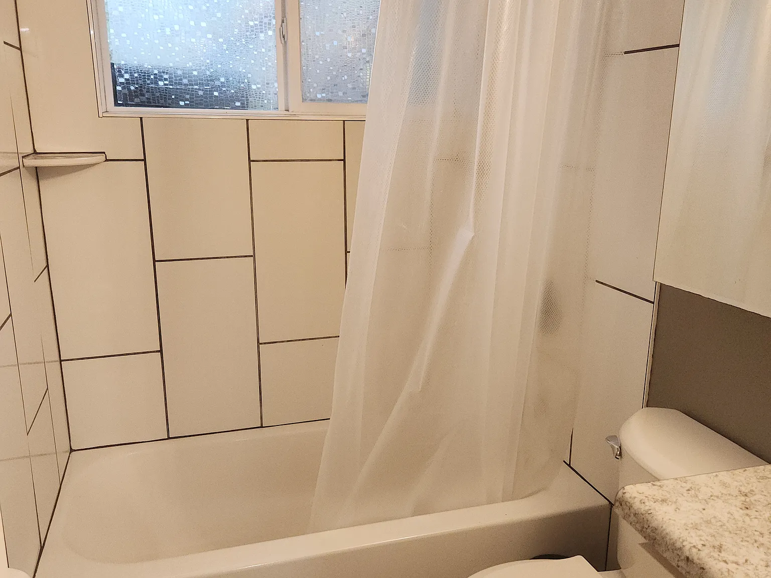 2 bed, 850 sqft, $1,500 — Photo 2