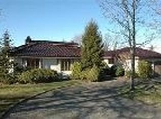 2327 88th Pl NE, Clyde Hill, WA 98004