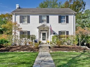 2408 Lincolnwood Dr, Evanston, IL 60201