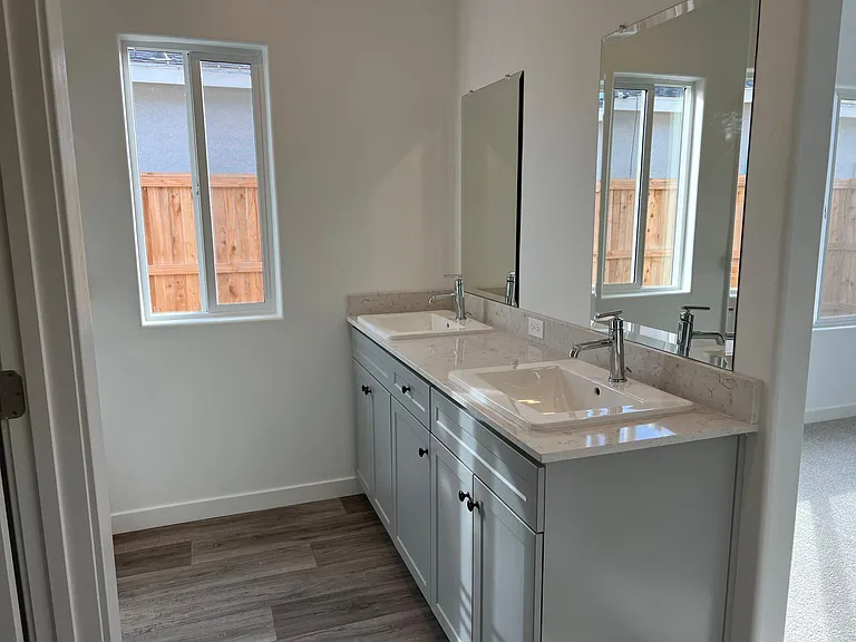9634 Maple Terrace Ln — Photo 17