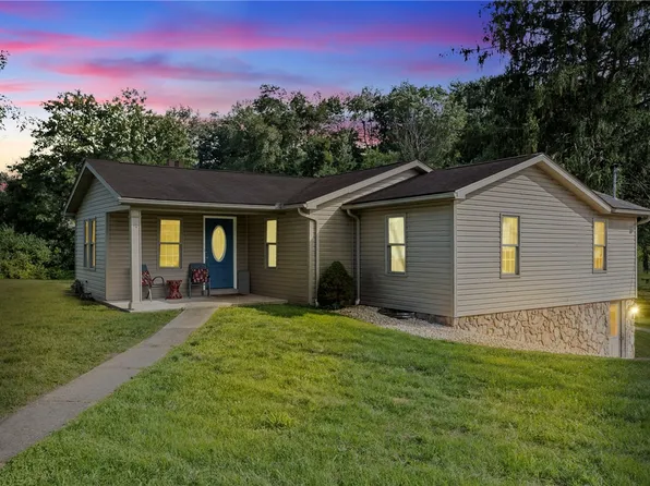 113 Evergreen Rd, Trafford, PA 15085