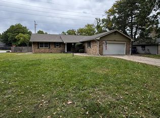 7406 E Plaza Ln, Wichita, KS 67206