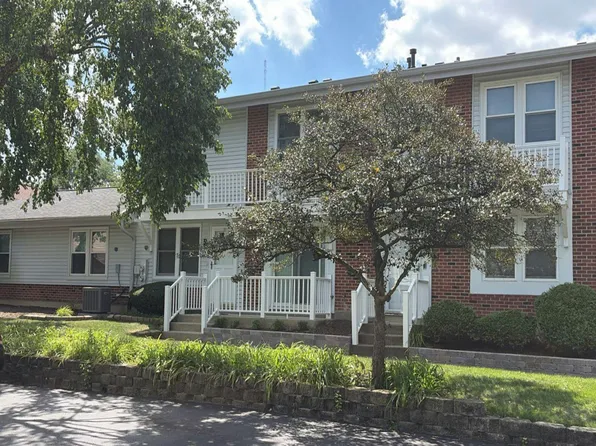 321 Fairchild Ct Unit C, Bloomingdale, IL 60108