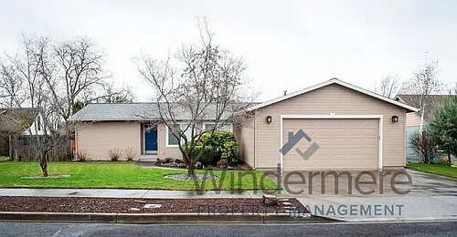 2040 Sunbar St Photo 1