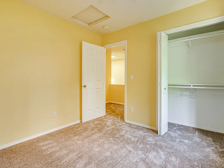 725 Ash St — Photo 46