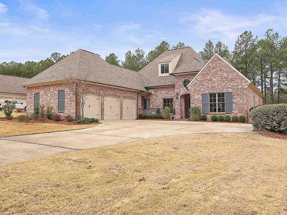 1st image of 300 Lake Village Dr