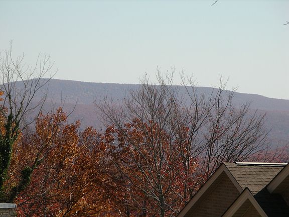 3rd image of 121 Sugarbush Cir
