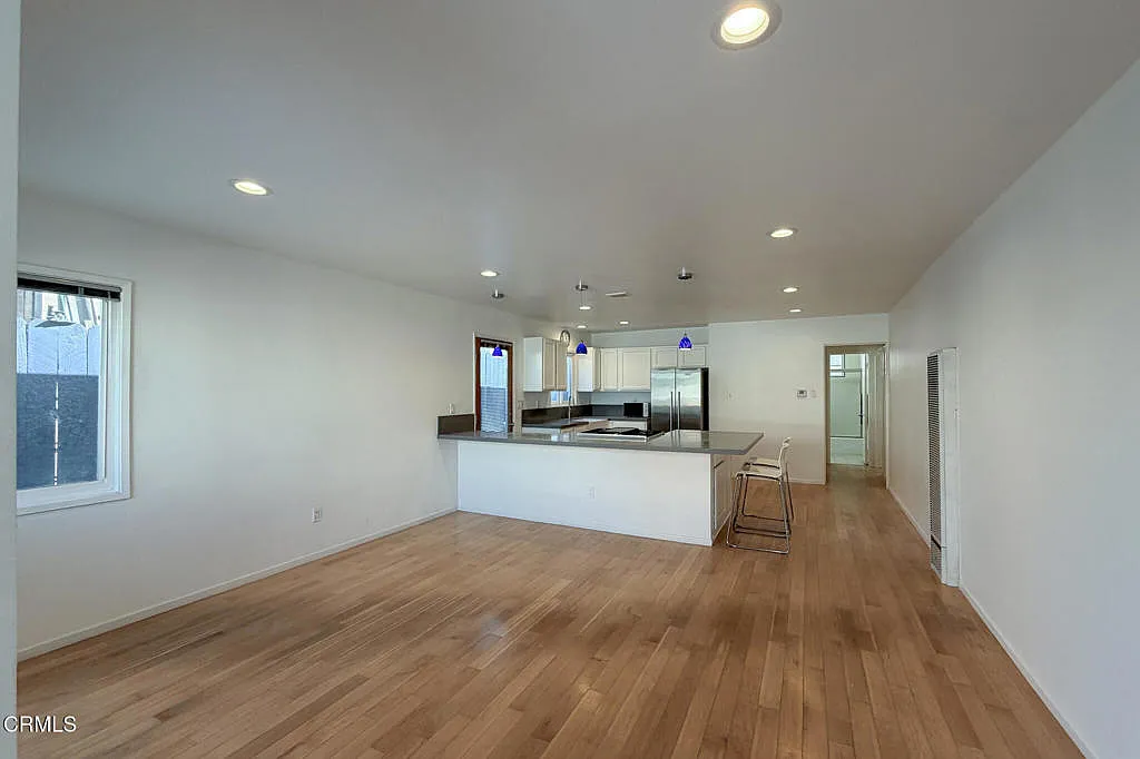 Building Photo - 120 Bardsdale Ave