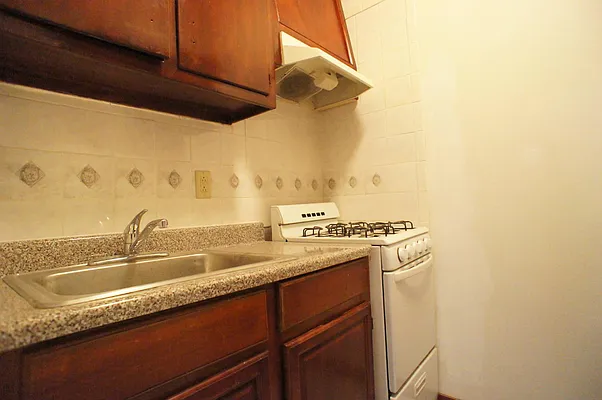 Rented by Keller Williams NYC | media 15