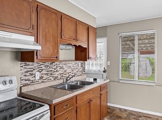 3415 Whitcomb Ave, South Bend, IN 46614