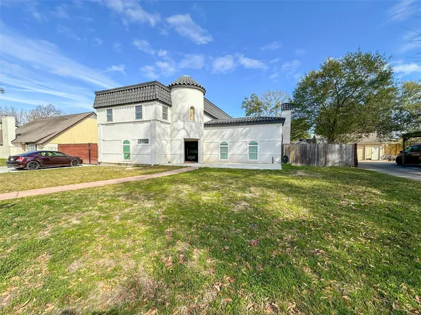 19310 Enchanted Oaks Dr, Spring, TX 77388